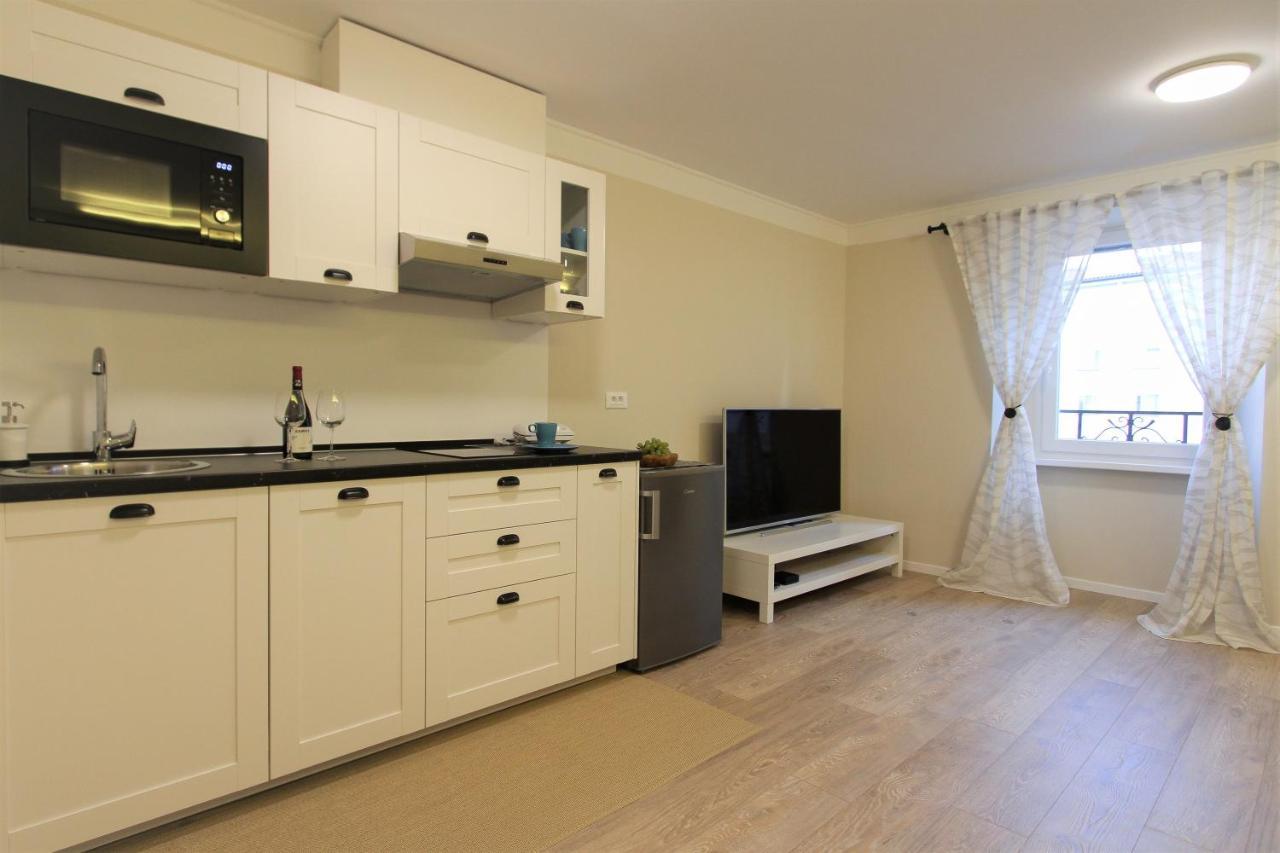Sal & Mar Apartments ไพราน ภายนอก รูปภาพ