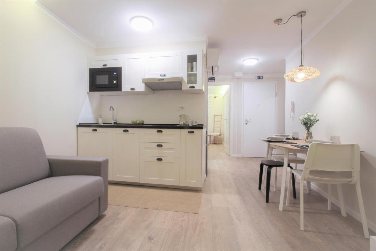 Sal & Mar Apartments ไพราน ภายนอก รูปภาพ